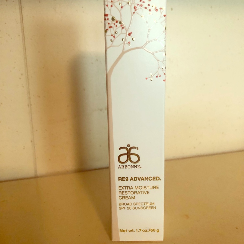 Arbonne RE9